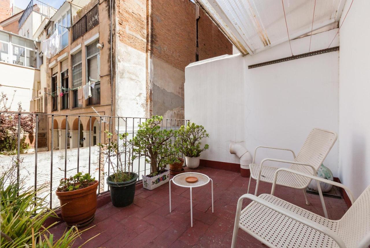 Monlau 12 Villa Barcelona Exterior photo
