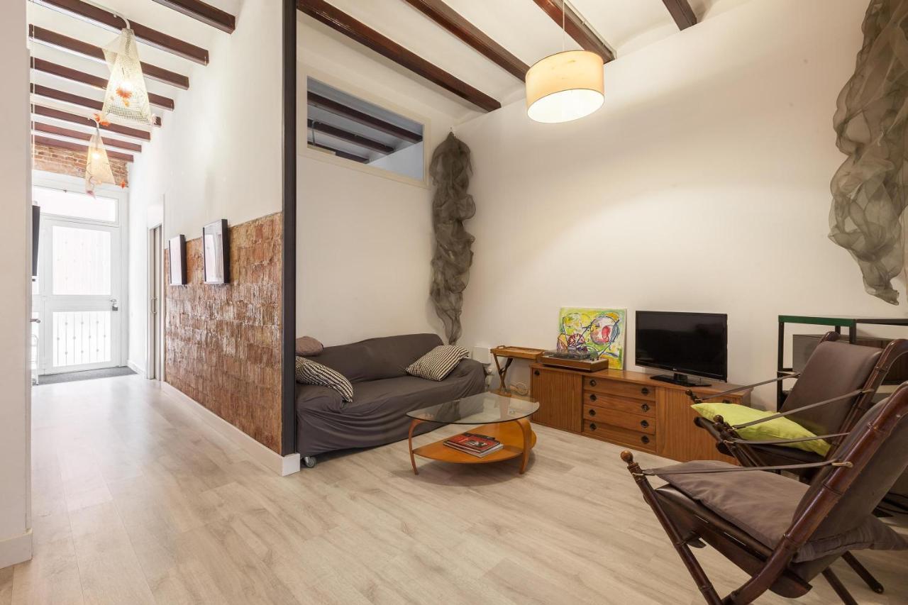 Monlau 12 Villa Barcelona Exterior photo