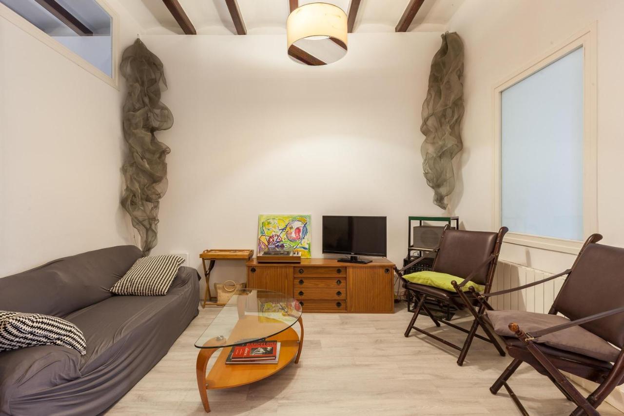 Monlau 12 Villa Barcelona Exterior photo