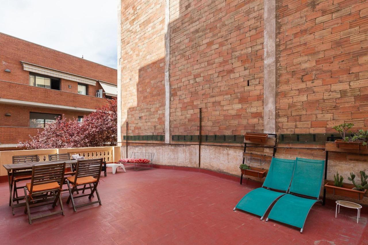 Monlau 12 Villa Barcelona Exterior photo