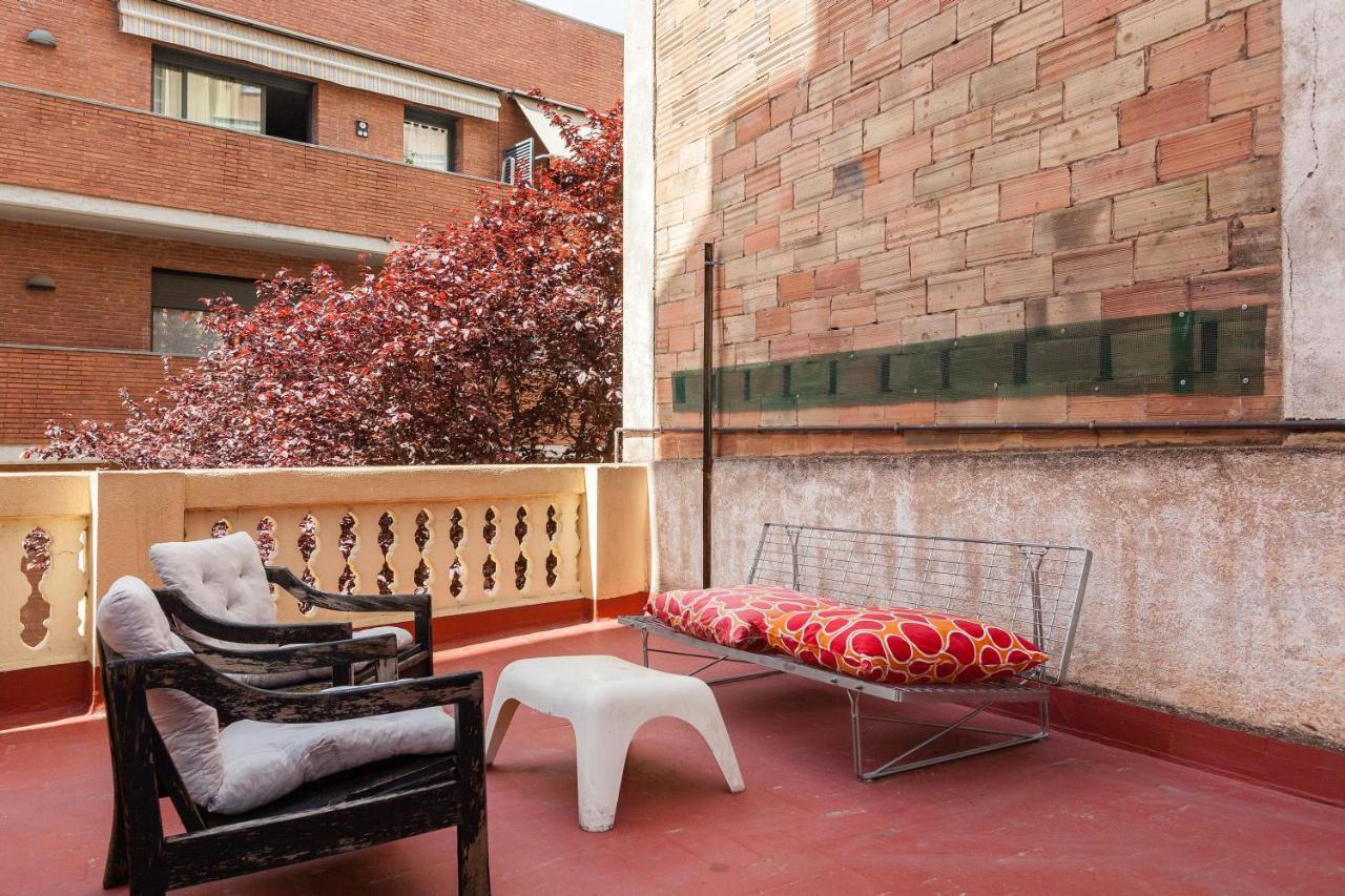 Monlau 12 Villa Barcelona Exterior photo